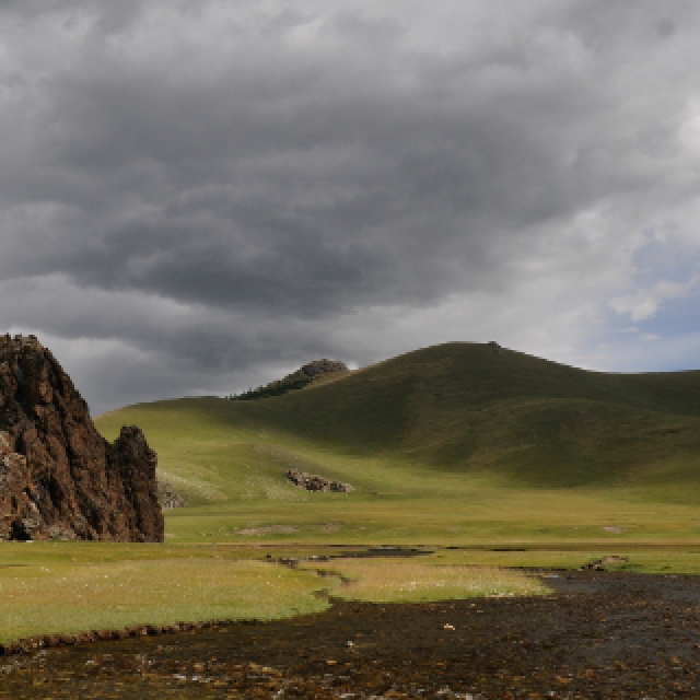 Nos dejaremos llevar por la belleza del Parque Nacional de Khorgo Terkh.