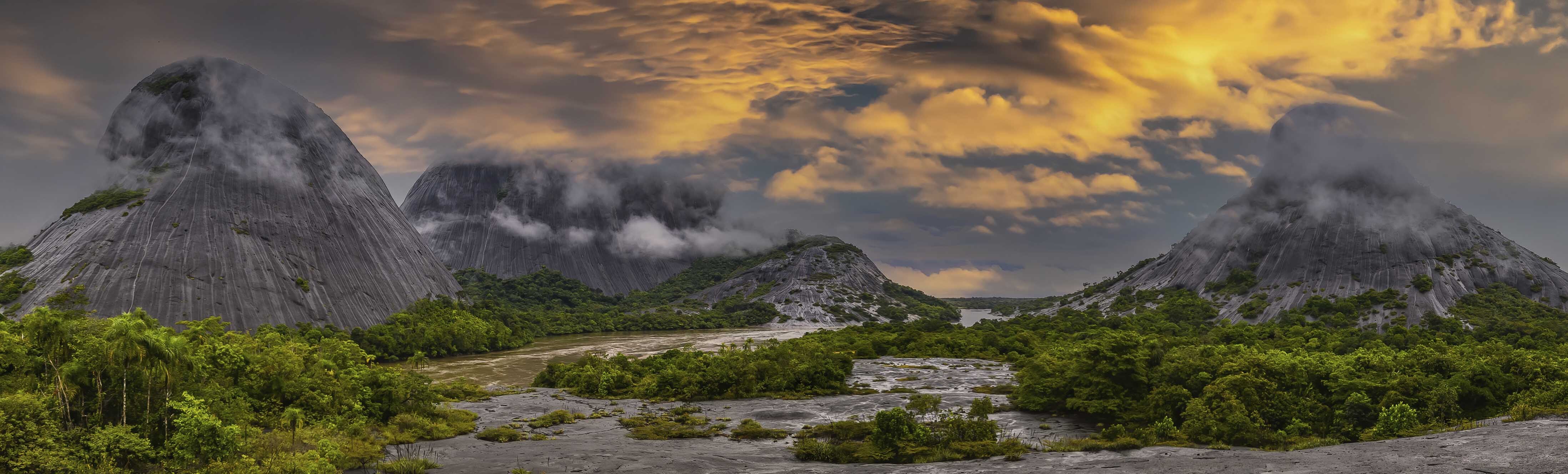 Los cerros de Mavecure, la tierra de los Tepuyes.