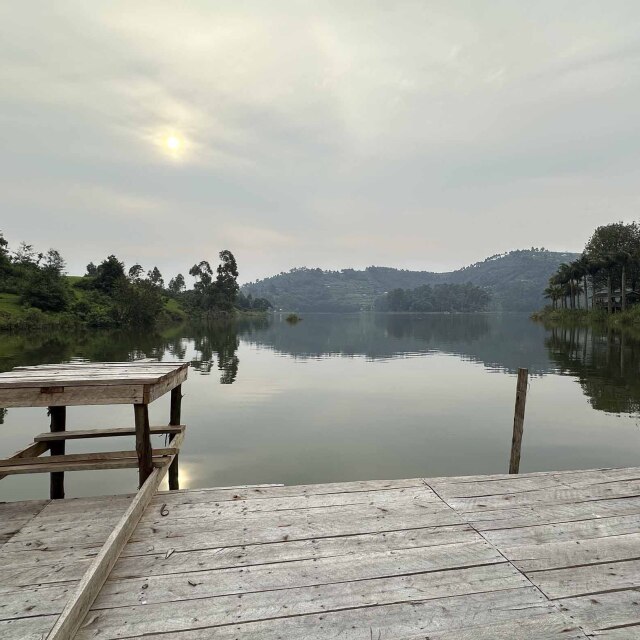 Terminaremos nuestra aventura en las tranquilas aguas del Lago Bunyonyi.