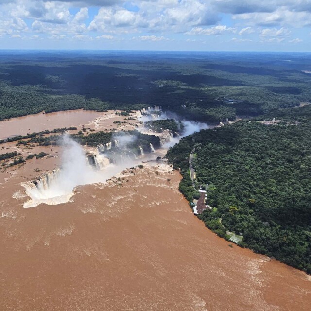 Sobrevola em helicòpter les Cascades d'Iguaçú