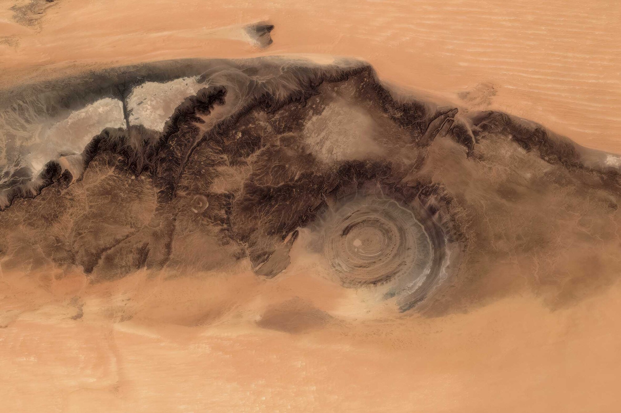 El Ojo de África: un misterio anclado en el desierto de Mauritania.