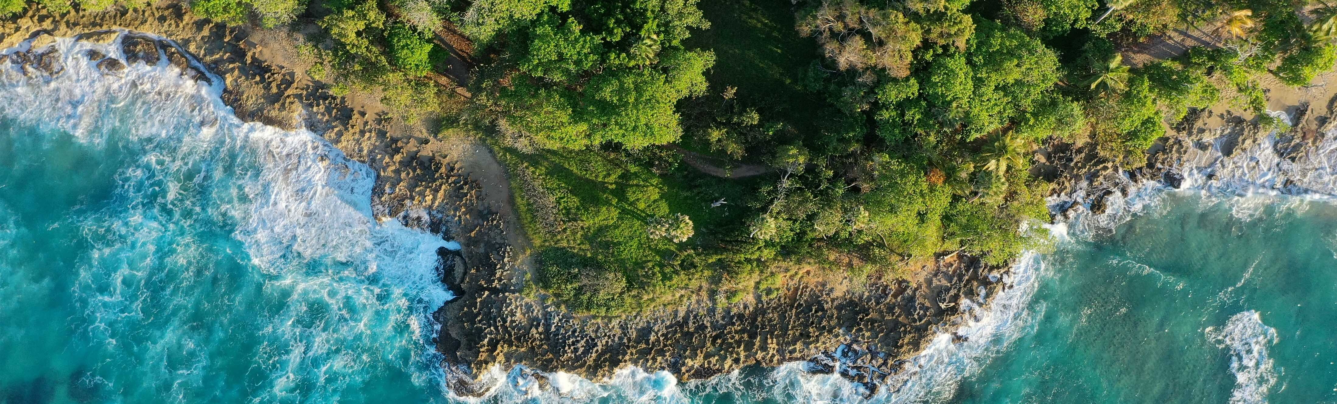 El Islote de Rolas: El Lugar Donde Se Cruzan los Trópicos.