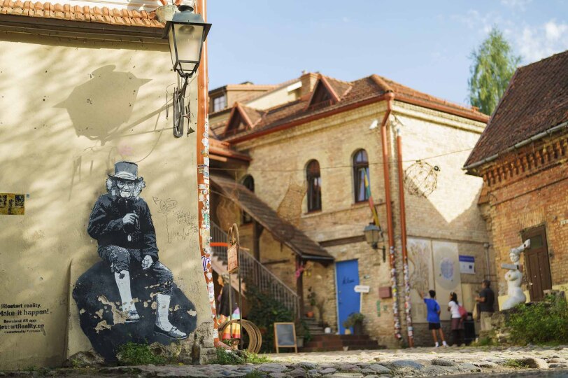 Viajes Lituania Blackpepper 0057 6 Uzupis Neighborhood Vilnius C Kipras Streimikis