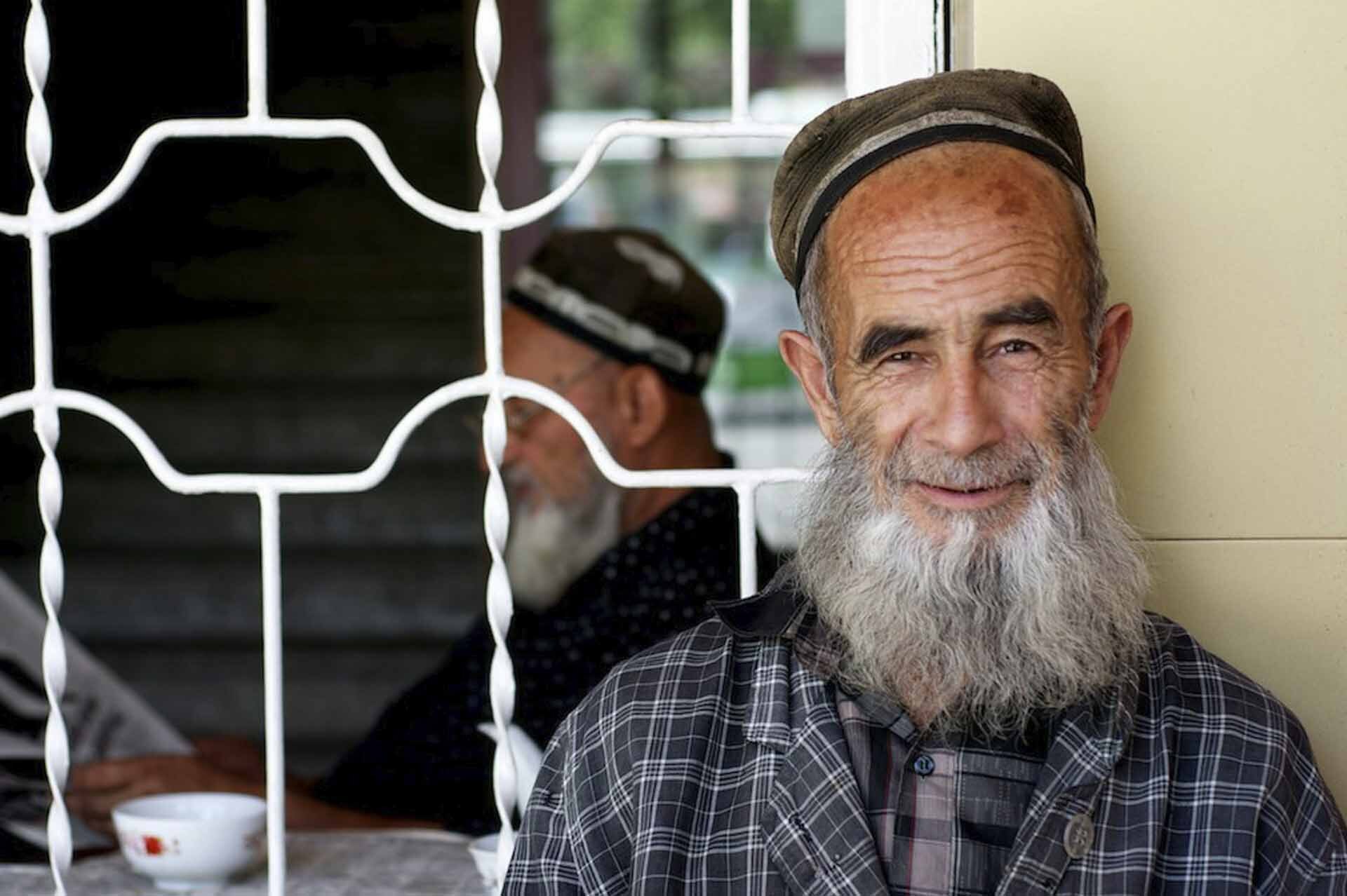 etrato de hombre en Tayikistán