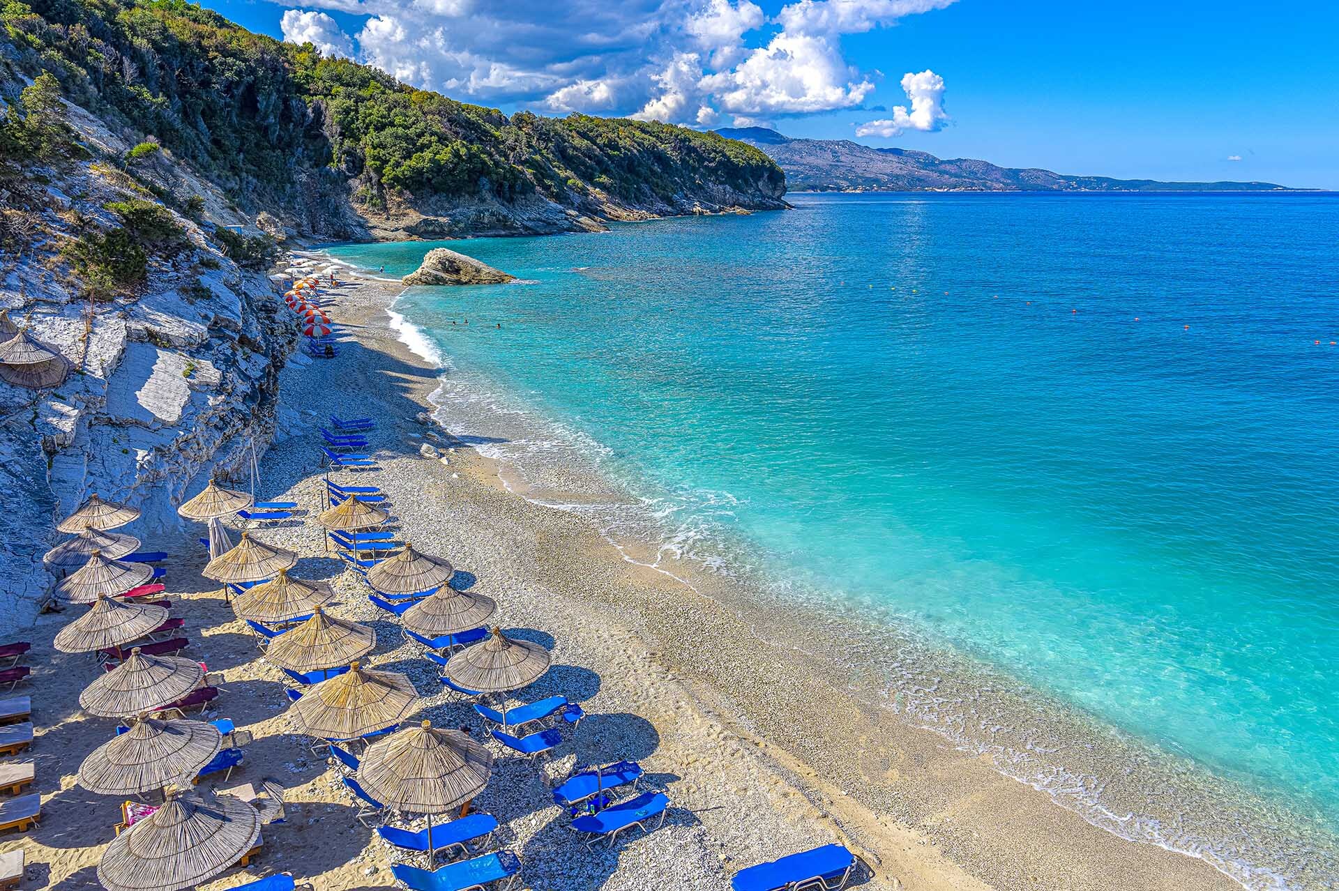 Albania, entre montañas salvajes y mares transparentes