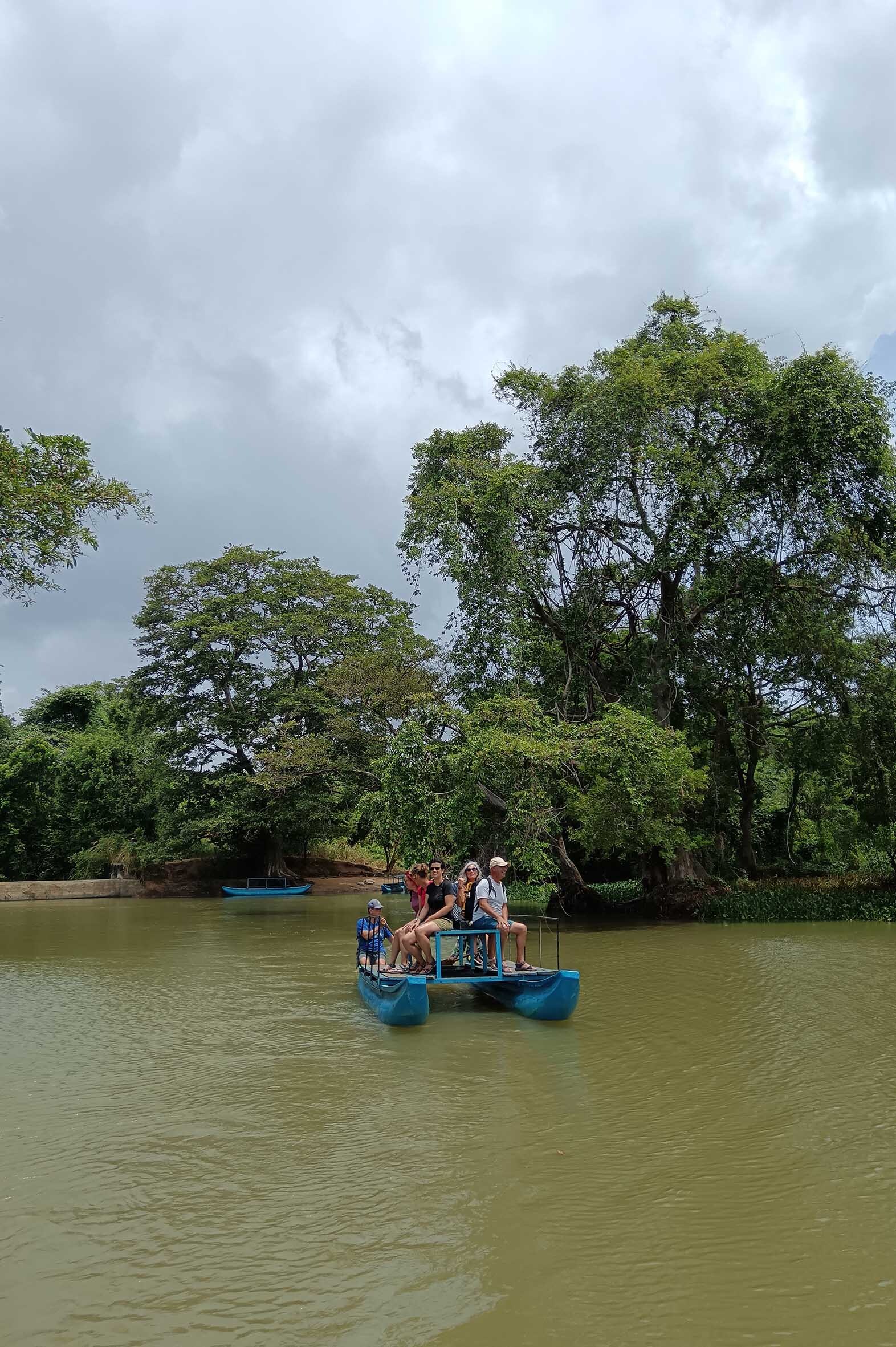 Viajes Sri Lanka Experiencia Blackpepper Vertical 0032 Galeria 0000 Camino Al Poblado Local