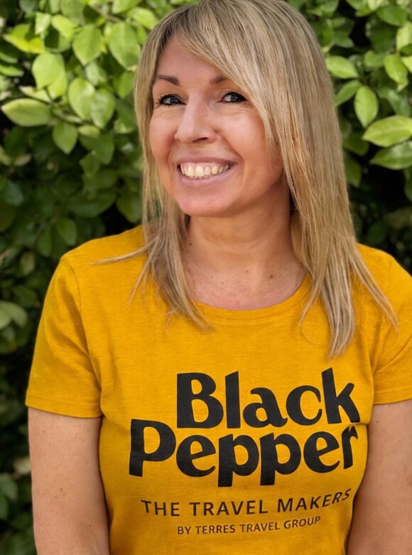 Equipo Blackpepper Olivia 02