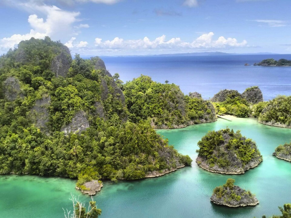 Viatjar a Raja Ampat: guia completa 2026, com arribar-hi i per què combinar-lo amb Sumatra