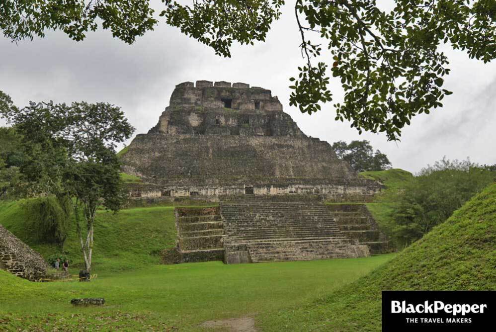 En Belice podemos ver 15 sitios arqueológicos protegidos con el nombre de "Reserva Antropológica".